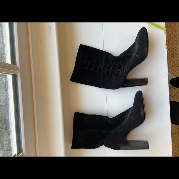 Delman black suede boots, barely used. - Picture 4 of 5